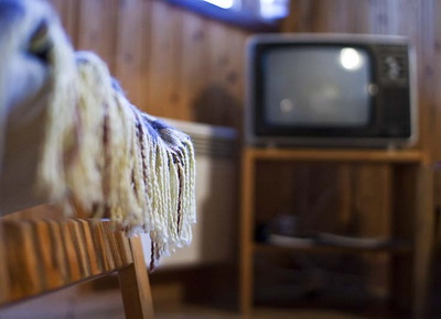 Fotölj och tv